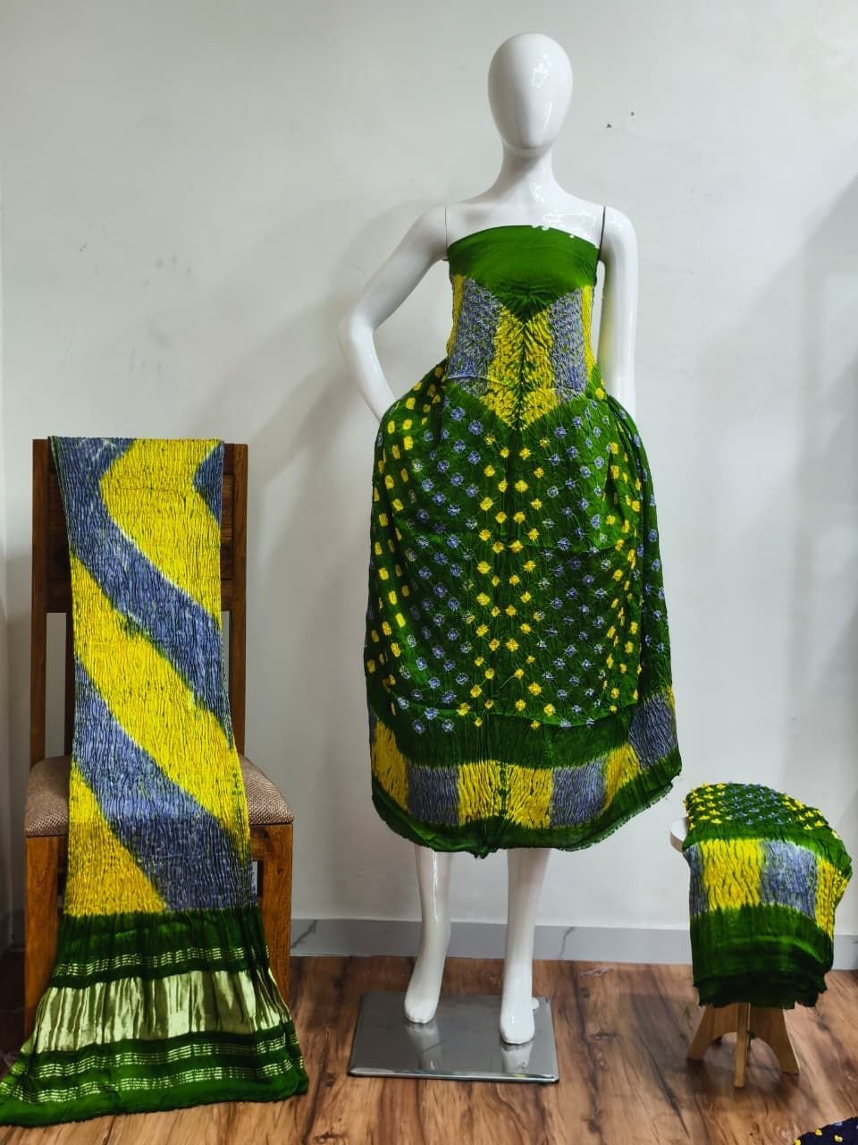 Shiori Suit – Modal Silk Shibori & Bandhani 01
